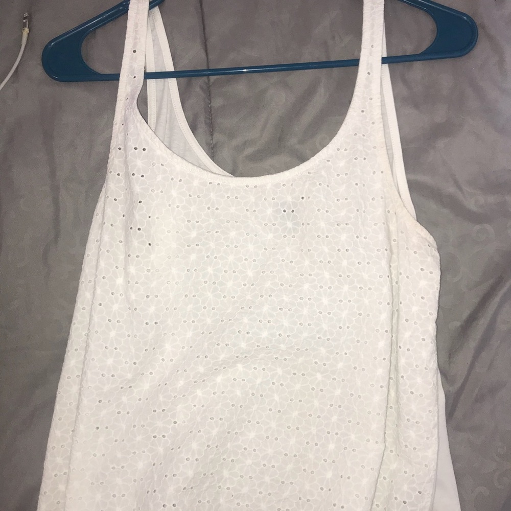 While flowy shirt